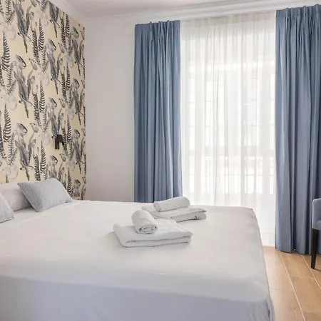 La Luz De La Vina - Free Parking By Time Cádiz