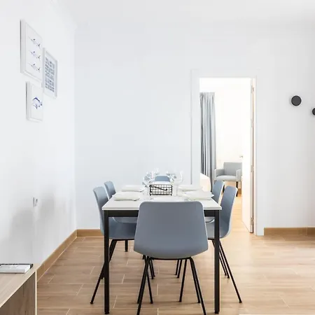 La Luz De La Vina - Free Parking By Time * Cadice