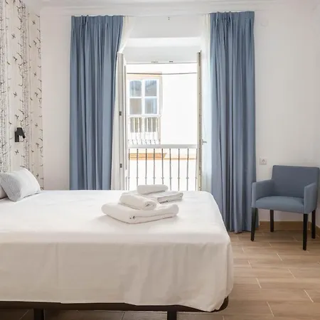 La Luz De La Vina - Free Parking By Time