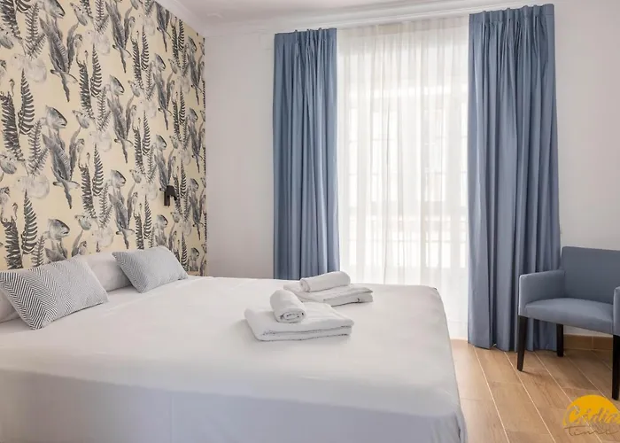 La Luz De La Vina - By Time Kadyks