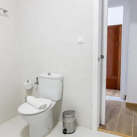 La Luz De La Vina - Free Parking By Time 加的斯