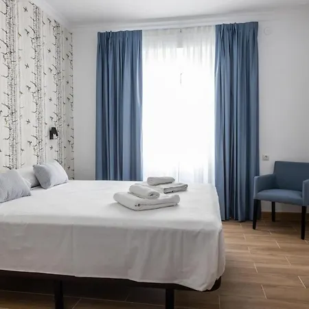 La Luz De La Vina - Free Parking By Time